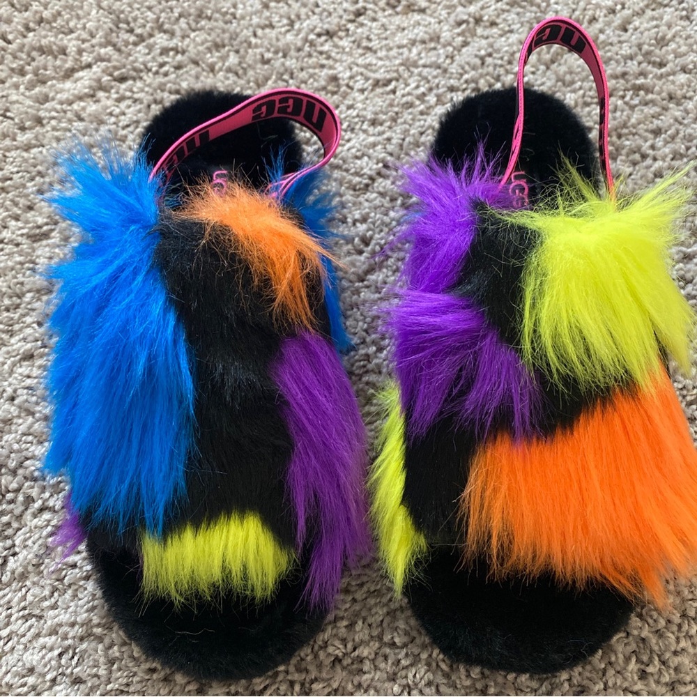 Ugg Women's Fluff Yeah Party Spots Slide Shoes Size 7 Black  Pink Blue Rainbow